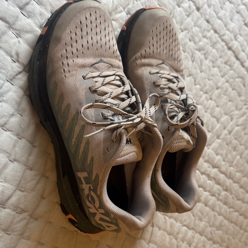 Hoka Woman’s Torrent 3  Athletic Shoes